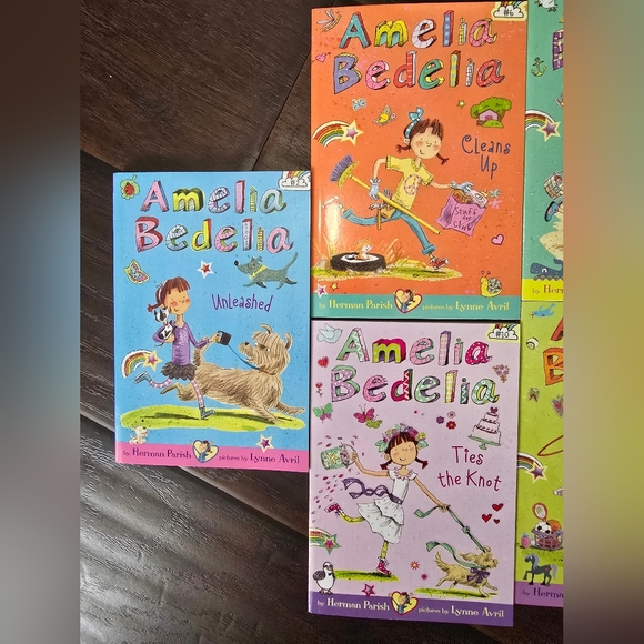 Amelia Bedelia Books Set of 9 Children Chaper Books - Picture 5 of 5